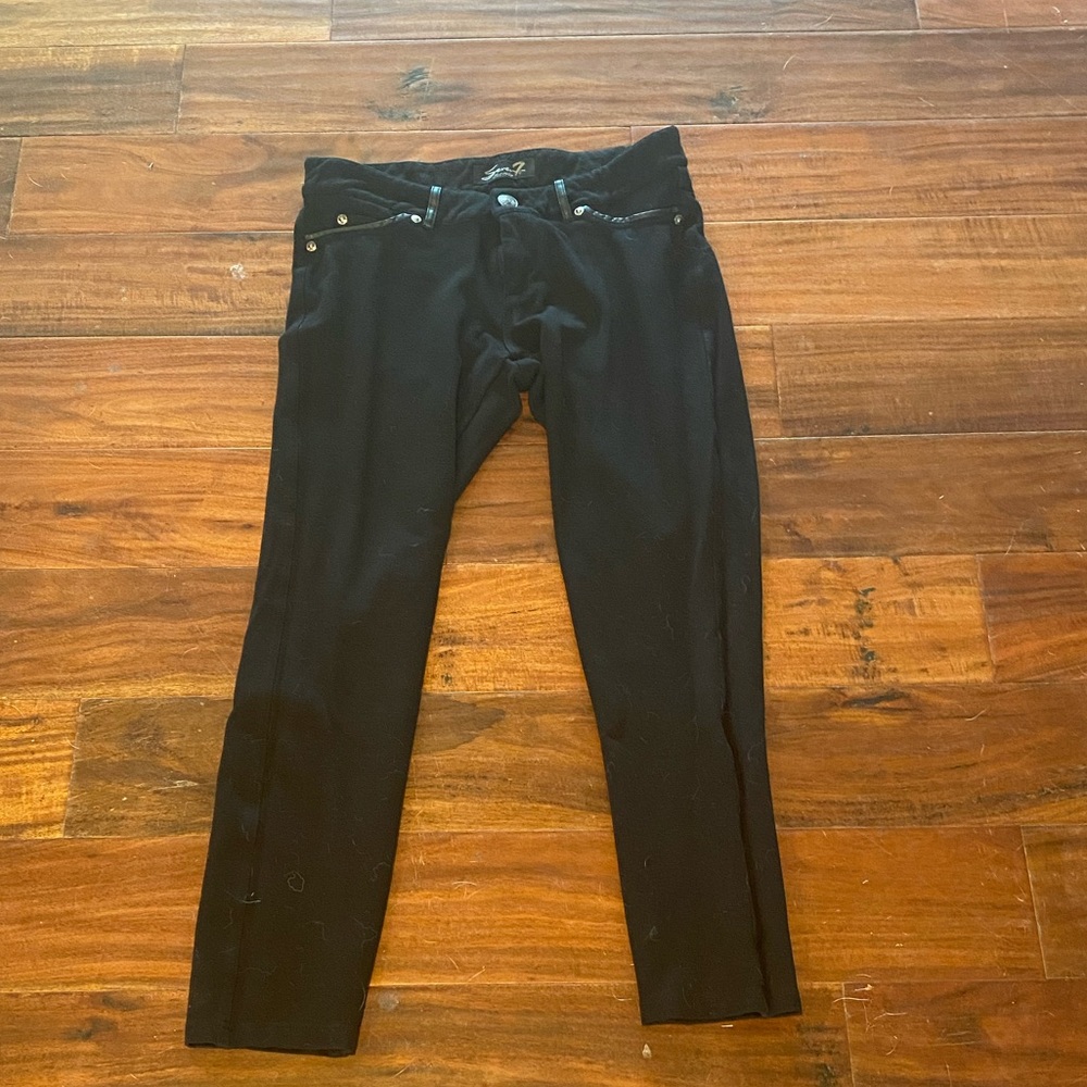 Black jeggings by Seven7